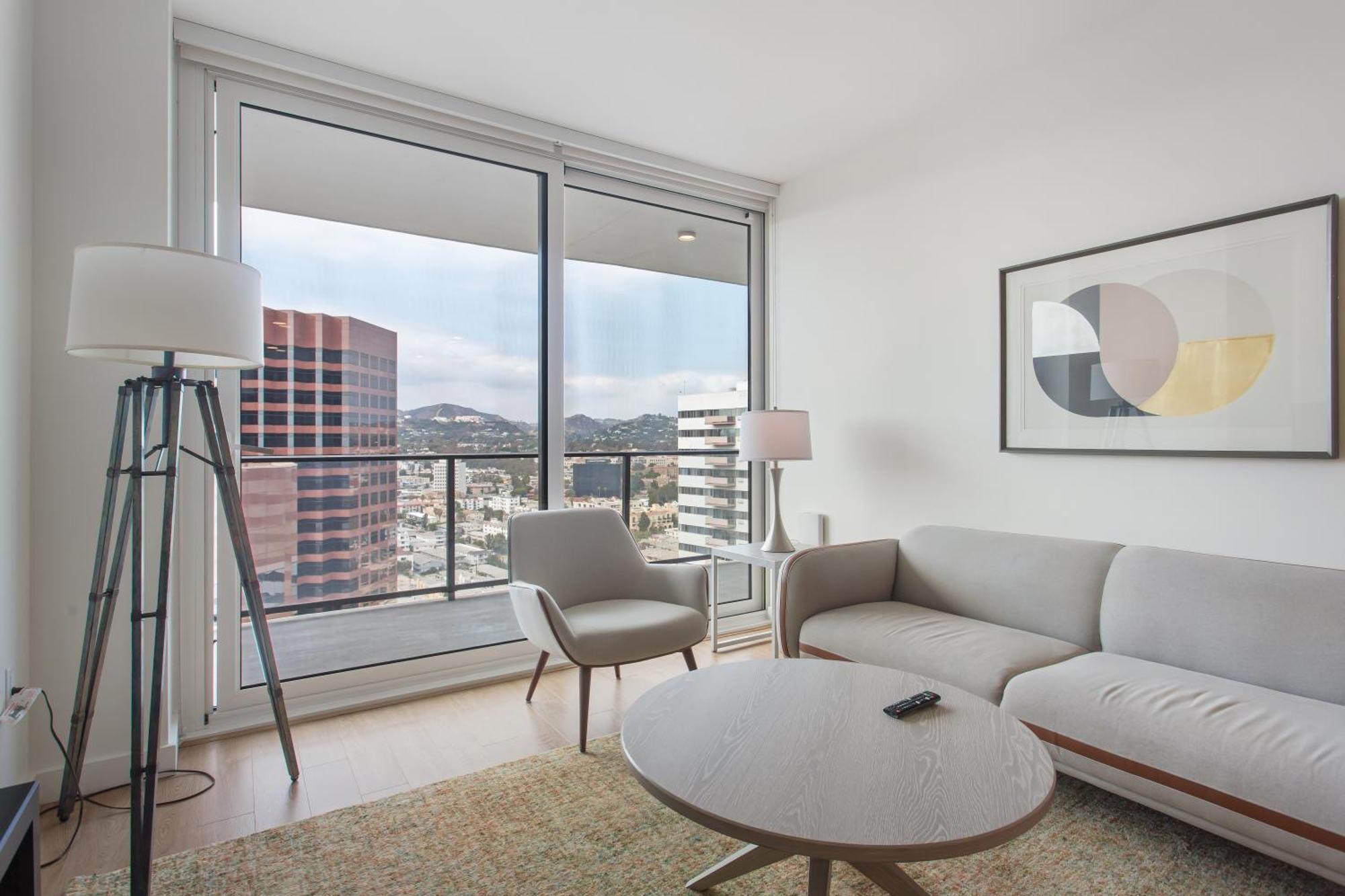 Luxury Brentwood Penthouses With View Hotel a capsule Los Angeles